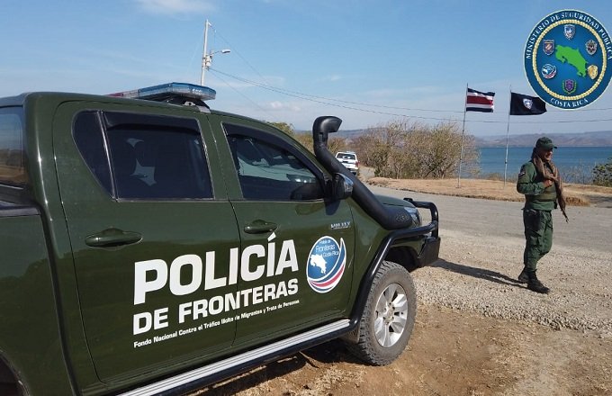 POLICIA_FRONTERAS.jpg - 115.37 kB