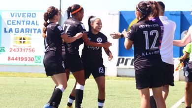 Nicole de Obaldia celebra su gol ante Alajuelense. Foto: Prensa Sporting