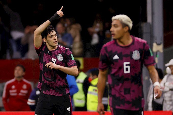 México derrotó este miércoles por 1-0 a Panamá con gol de penal de Raúl Jiménez. Foto: EFE