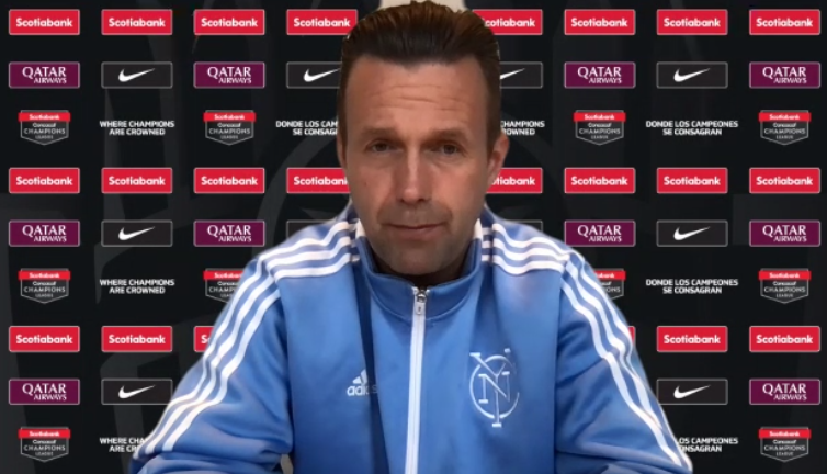 Ronny Deila, entrenador del New York City en la conferencia previa al partido contra Santos