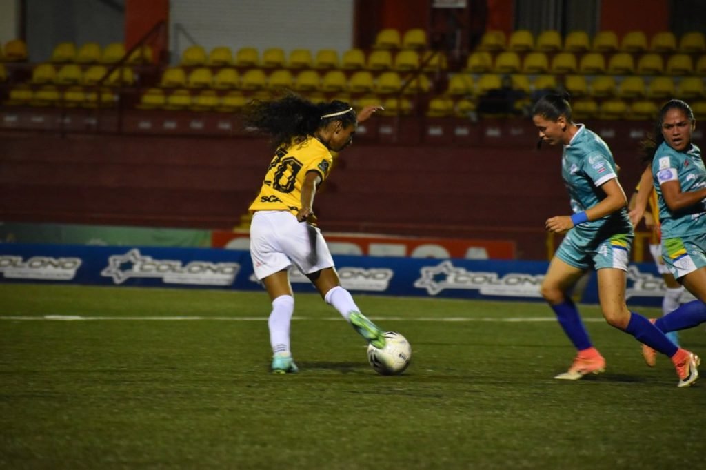 Herediano se consolidó como líder absoluto del Torneo de Copa. Foto: CSH FF